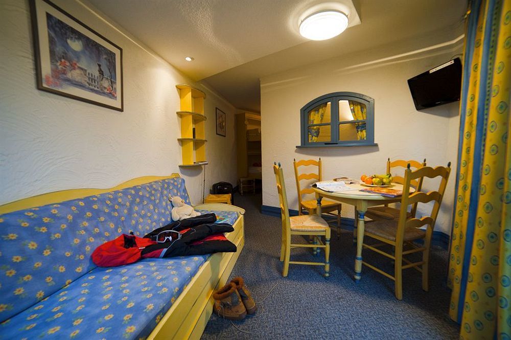 لابْريسْ Hotel Les Vallees Labellemontagne المظهر الخارجي الصورة