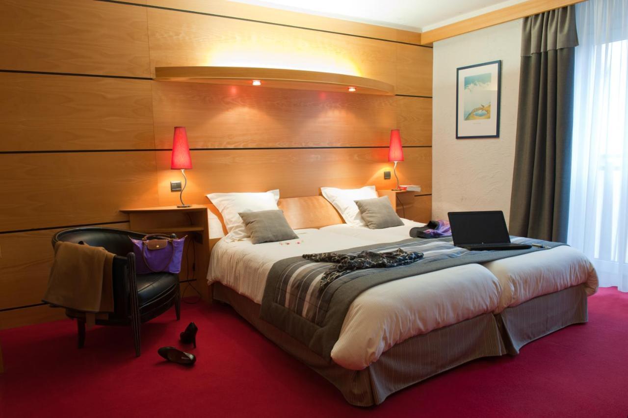 لابْريسْ Hotel Les Vallees Labellemontagne المظهر الخارجي الصورة