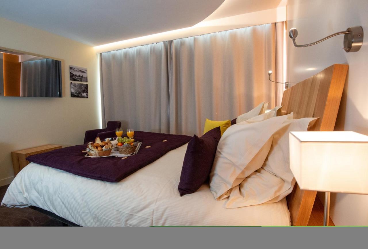 لابْريسْ Hotel Les Vallees Labellemontagne المظهر الخارجي الصورة